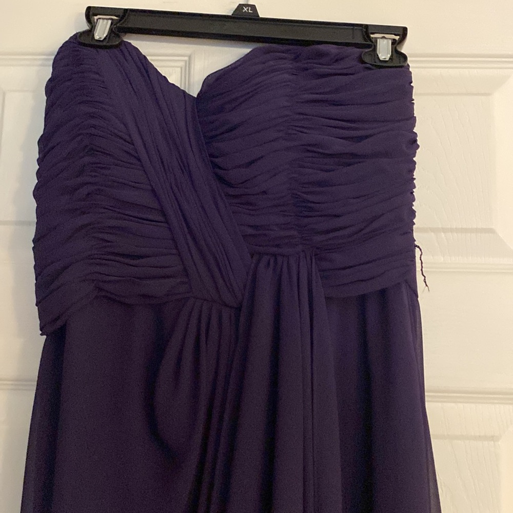 Gown - Picture 2 of 3
